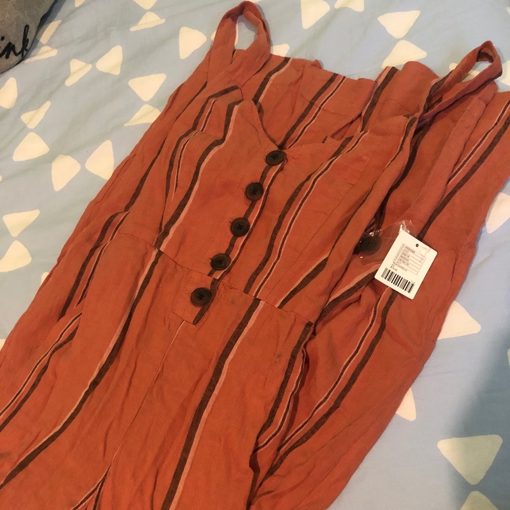 NWT UO Ashley Button-down Tie-back Jumpsuit - Picture 4 of 5